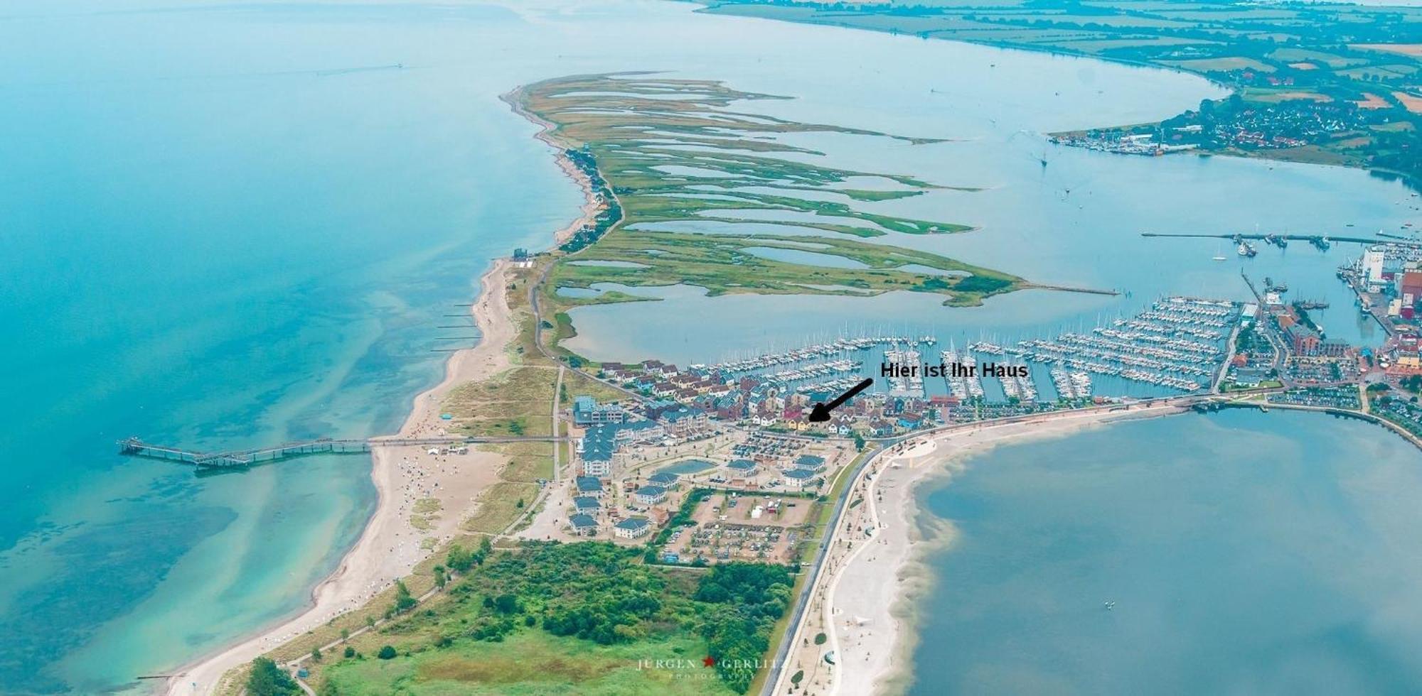 Ostsee - Reetdachhaus Nr 7 Haddock im Strand Resort Heiligenhafen Exterior foto